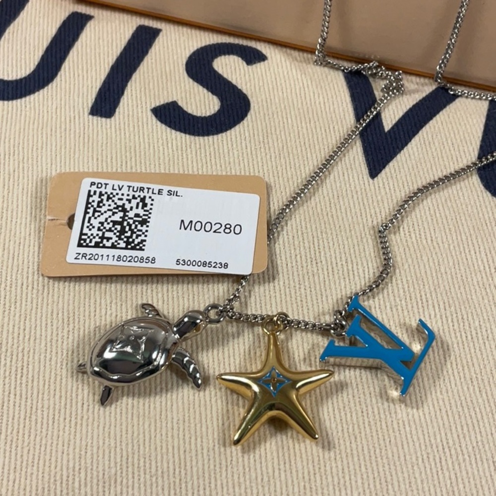 LOUIS VUITTON AQUATICS NECKLACE - whimsy on a chain! M00280